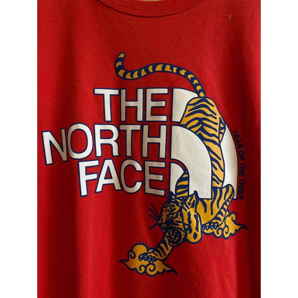 Size XL The North Face Men's Short Sleeve Shirt